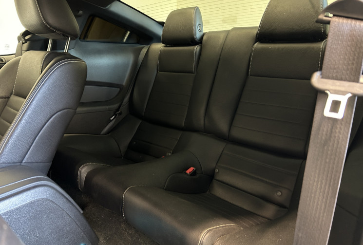 Ford MUSTANG V 3.7 V6 BVA 310 cv / HOMOLOGUEE FRANCE / TRES FAIBLE KILOMETRAGE