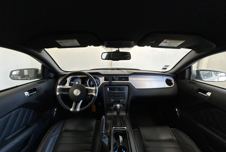 Ford MUSTANG V 3.7 V6 BVA 310 cv / HOMOLOGUEE FRANCE / TRES FAIBLE KILOMETRAGE