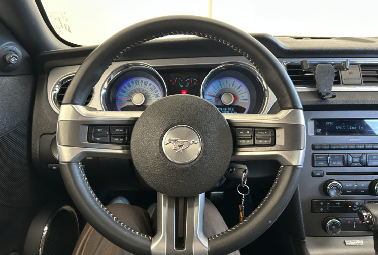 Ford MUSTANG V 3.7 V6 BVA 310 cv / HOMOLOGUEE FRANCE / TRES FAIBLE KILOMETRAGE