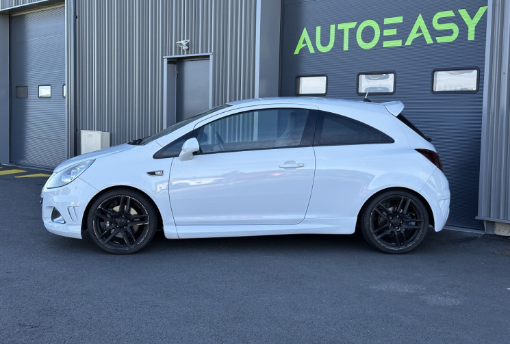 Opel Corsa OPC 1.6i Turbo 192 cv - RECARO - ETRIER BREMBO