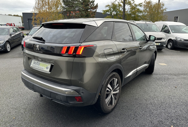 Peugeot 3008 II 1.5 BlueHDi S&S 130 CV ALLURE
