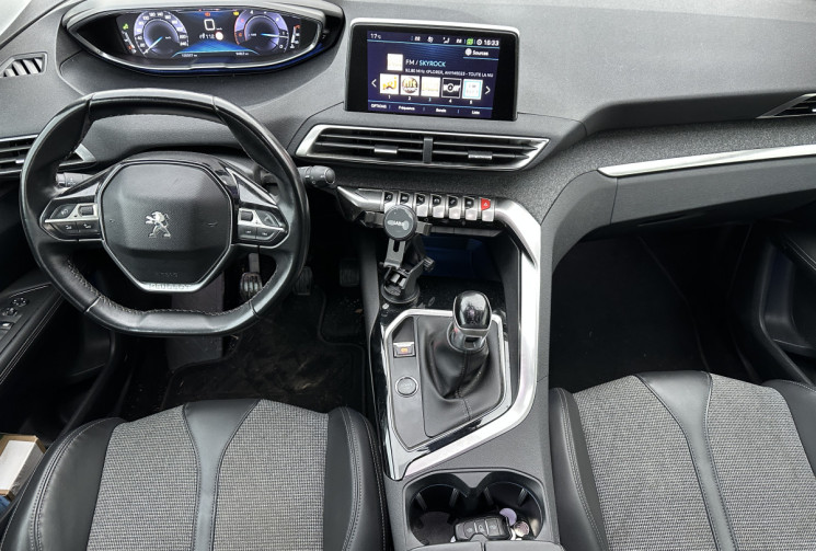 Peugeot 3008 II 1.5 BlueHDi S&S 130 CV ALLURE