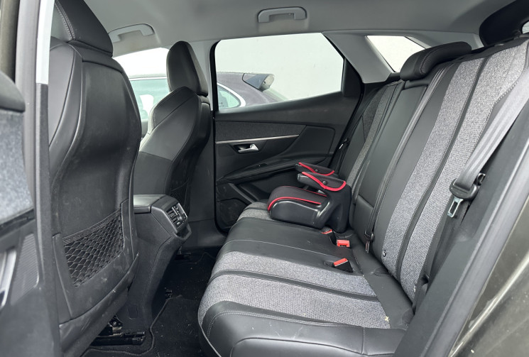 Peugeot 3008 II 1.5 BlueHDi S&S 130 CV ALLURE