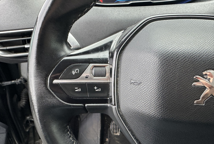 Peugeot 3008 II 1.5 BlueHDi S&S 130 CV ALLURE