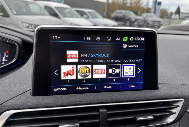 Peugeot 3008 II 1.5 BlueHDi S&S 130 CV ALLURE