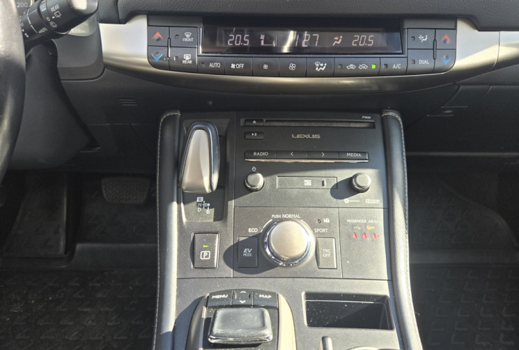 Lexus CT 200h Pack Euro6d-T * camera* clim auto * démarrage sans clé * alcantara *                  