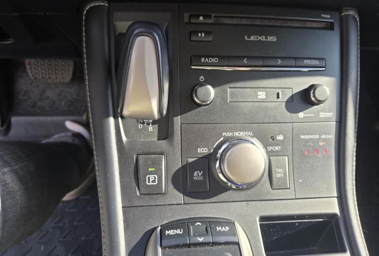 Lexus CT 200h Pack Euro6d-T * camera* clim auto * démarrage sans clé * alcantara *                  