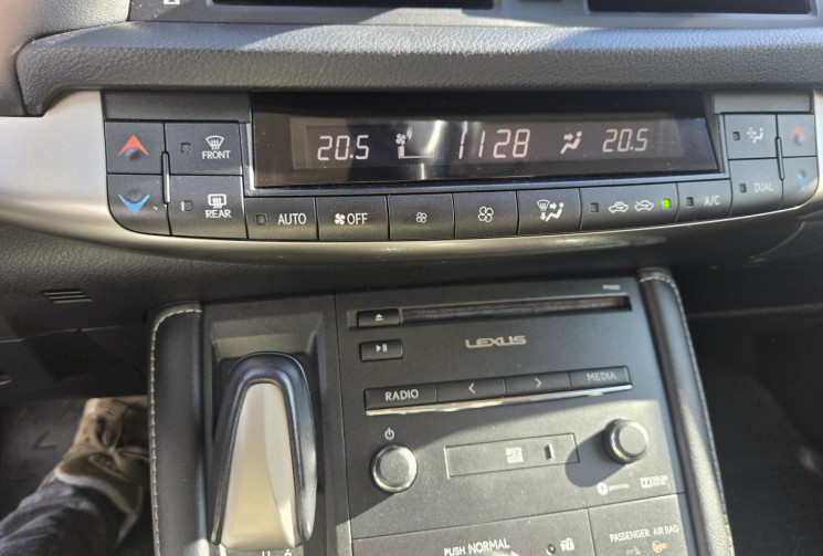 Lexus CT 200h Pack Euro6d-T * camera* clim auto * démarrage sans clé * alcantara *                  