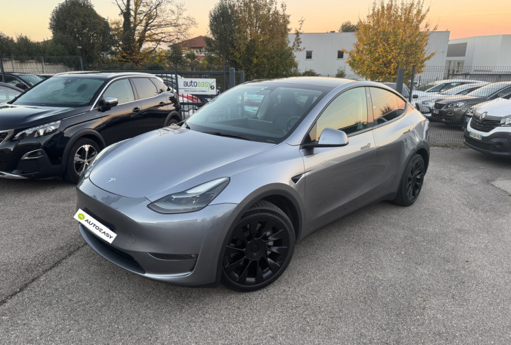 Tesla Model Y LONG RANGE / 514 CH / GRANDE AUTONOMIE  / AUTOPILOT 