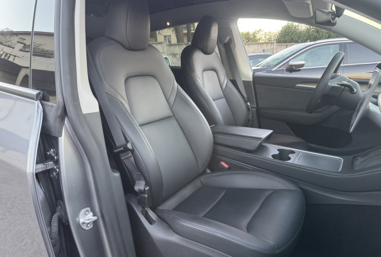 Tesla Model Y LONG RANGE / GRANDE AUTONOMIE  / AUTOPILOT / AWD