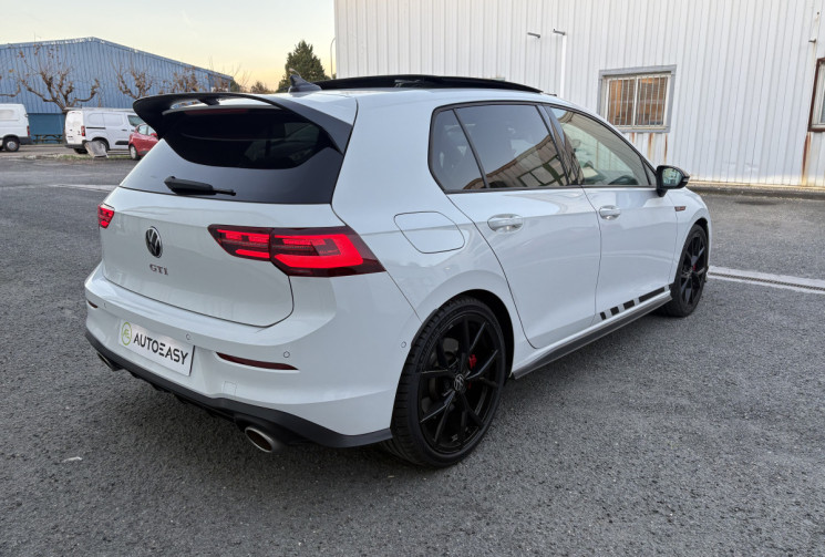 Volkswagen Golf VIII GTI Clubsport 300cv * Toit Ouvrant * Harman Kardon * Garantie Volkswagen 01/27