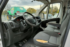 Peugeot Boxer III Phase 1/2 Fourgon 333 L2H2 2.2 HDi 16V FAP Fourgon moyen 130 cv
