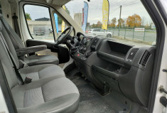 Peugeot Boxer III Phase 1/2 Fourgon 333 L2H2 2.2 HDi 16V FAP Fourgon moyen 130 cv