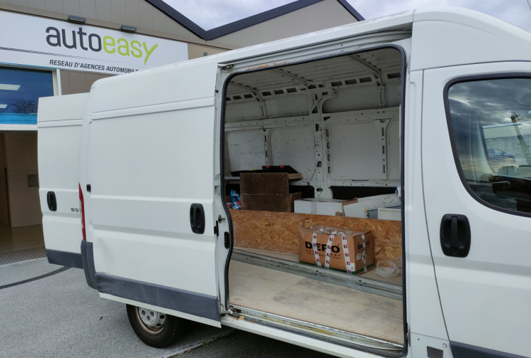 Peugeot Boxer III Phase 1/2 Fourgon 333 L2H2 2.2 HDi 16V FAP Fourgon moyen 130 cv