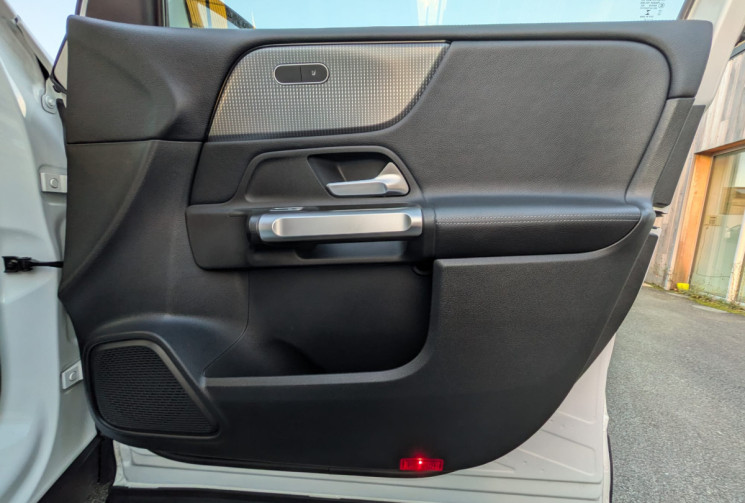 Mercedes GLB 2.0D 220 PROGRESSIVE / TRES BON ETAT / GARANTIE 12 MOIS