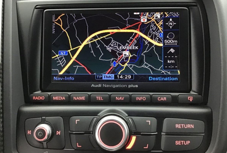 Audi R8 R8 5.2 V10 FSI 525ch spyder quattro tronic 7