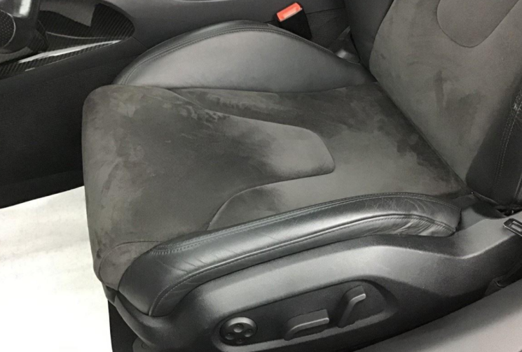 Audi R8 R8 5.2 V10 FSI 525ch spyder quattro tronic 7