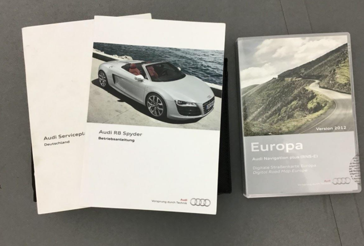 Audi R8 R8 5.2 V10 FSI 525ch spyder quattro tronic 7