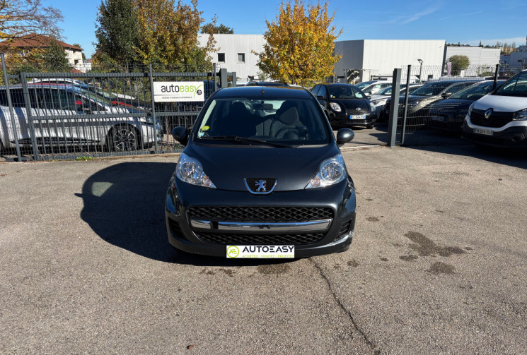 Peugeot 107 1.0 / 68 CH / URBAN / CLIM 