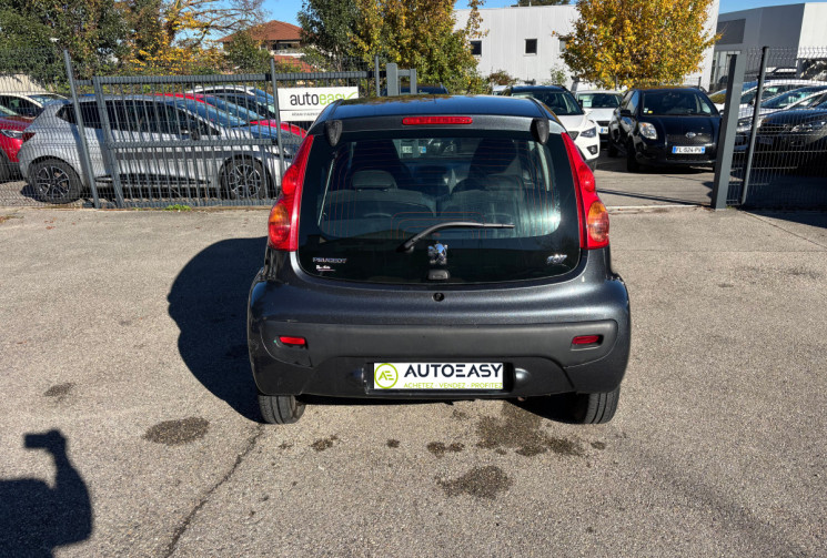 Peugeot 107 1.0 / 68 CH / URBAN / CLIM 