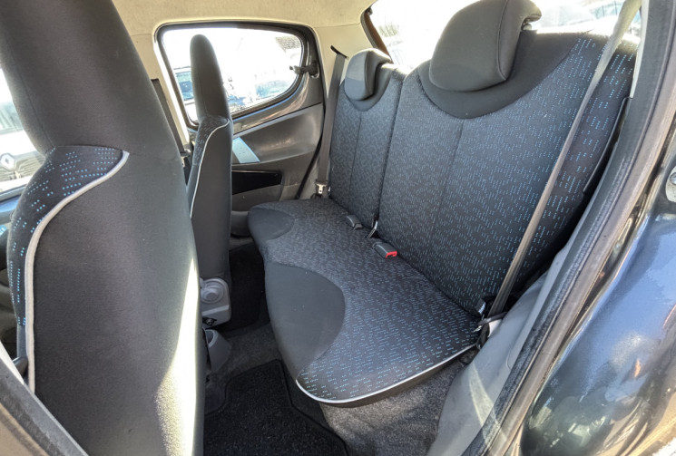 Peugeot 107 1.0 / 68 CH / URBAN / CLIM 