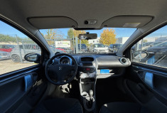 Peugeot 107 1.0 / 68 CH / URBAN / CLIM 