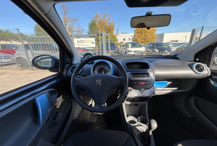 Peugeot 107 1.0 / 68 CH / URBAN / CLIM 