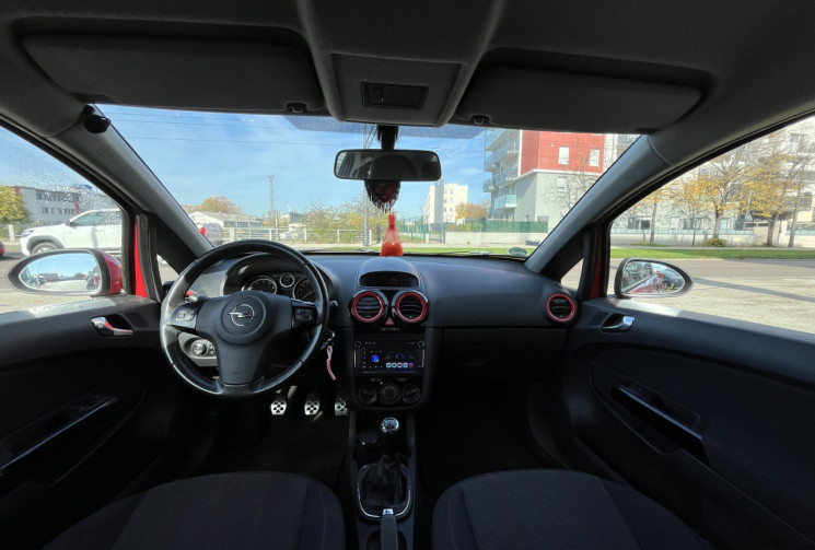 Opel Corsa 1.4 87 CH
