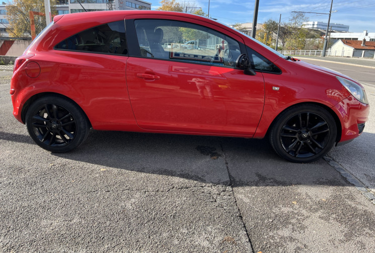 Opel Corsa 1.4 87 CH
