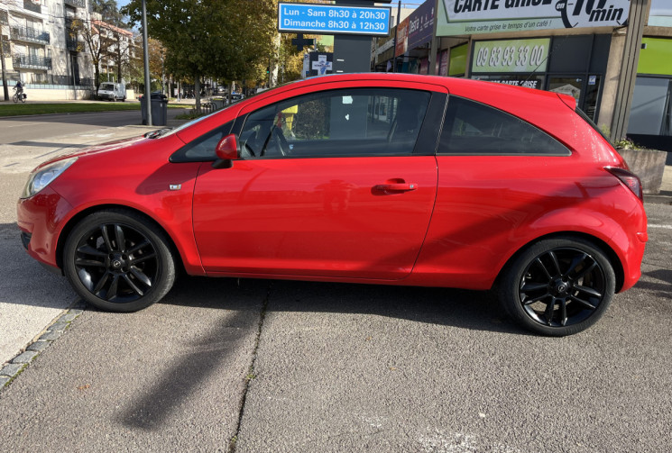 Opel Corsa 1.4 87 CH