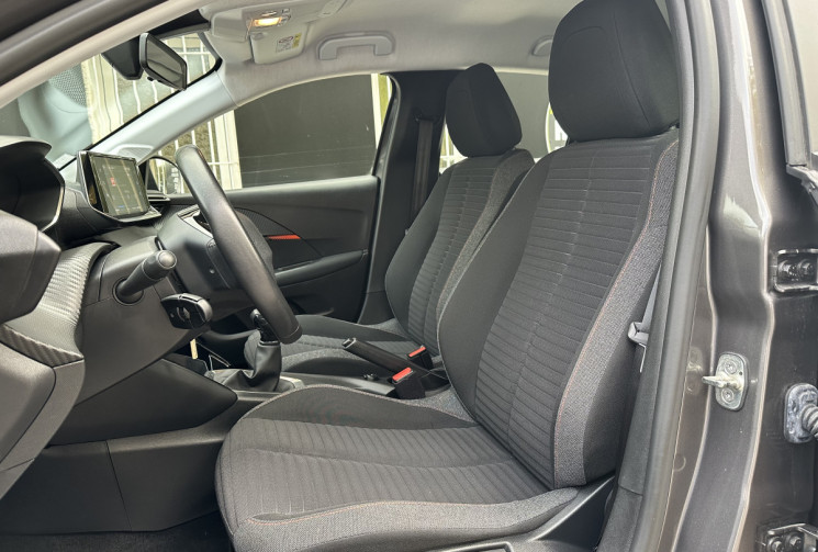 Peugeot 208 1.2 VTI 75 ACTIVE * CARPLAY * COURROIE OK * ENTRETIEN A JOUR * GARANTIE 6 MOIS 