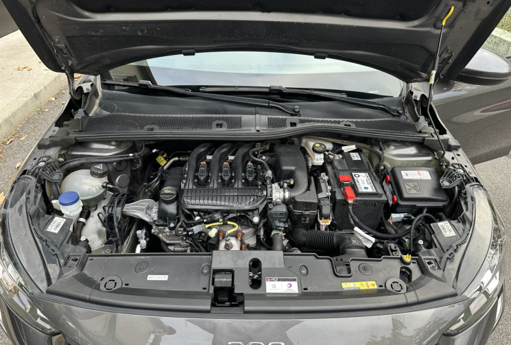 Peugeot 208 1.2 VTI 75 ACTIVE * CARPLAY * COURROIE OK * ENTRETIEN A JOUR * GARANTIE 6 MOIS 