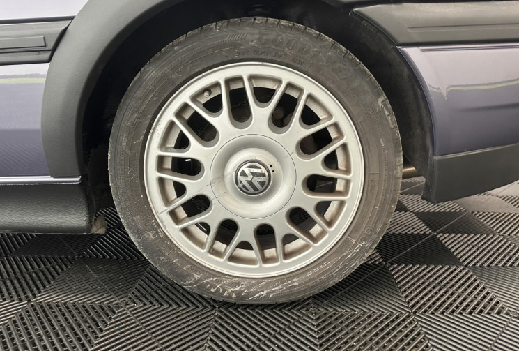 Volkswagen Golf Cabriolet III 2.0 115ch Avant Garde KARMANN 