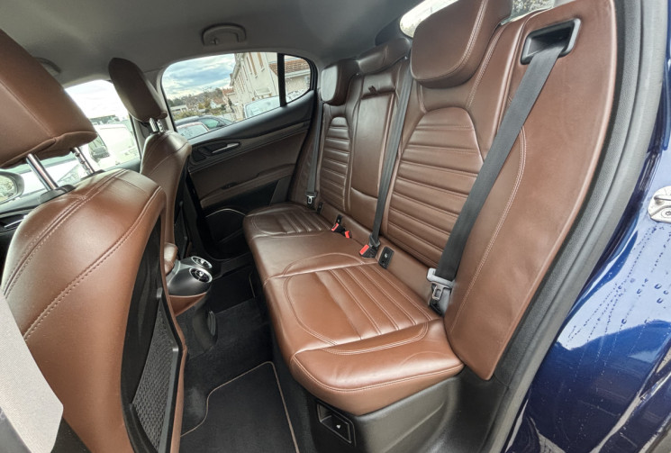 Alfa Romeo Stelvio 2.2 JTDM 180 ch Super 2WD