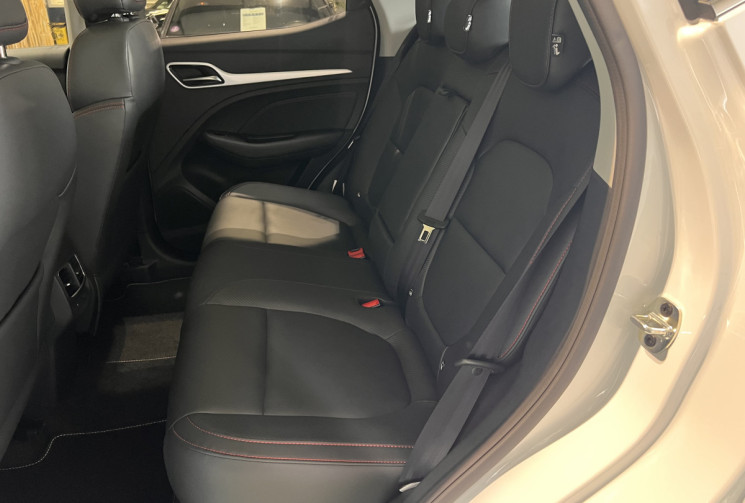 MG ZS EV 70 KWH 156 CH LUXURY