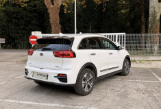 Kia e-Niro Niro Eco electric Premium 204 64 KW/h * Entretien + Soh / Ttes options sauf toit ouvrant 