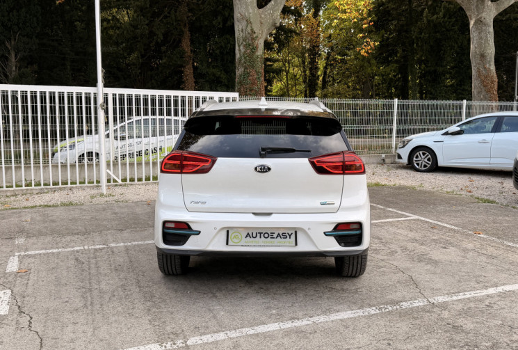Kia e-Niro Niro Eco electric Premium 204 64 KW/h * Entretien + Soh / Ttes options sauf toit ouvrant 