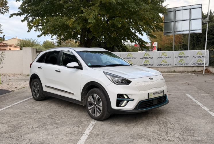 Kia e-Niro Niro Eco electric Premium 204 64 KW/h * Entretien + Soh / Ttes options sauf toit ouvrant 