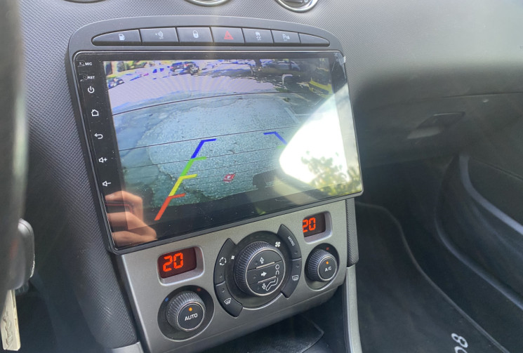 Peugeot 308 SW 1.6 HDI FAP 92CH ACTIVE - TOIT PANO - RADAR - CAMERA - CLIM AUTO