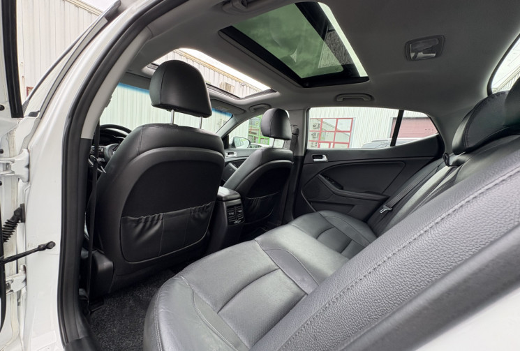 Kia OPTIMA 2.0 Hybrid 150ch * Full Option * Carplay * Caméra * Toit Ouvrant * IPM 47ch