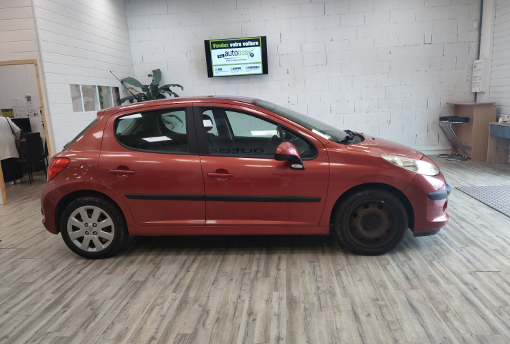 Peugeot 207 1.6 VTI 16v 120ch Executive 5p
