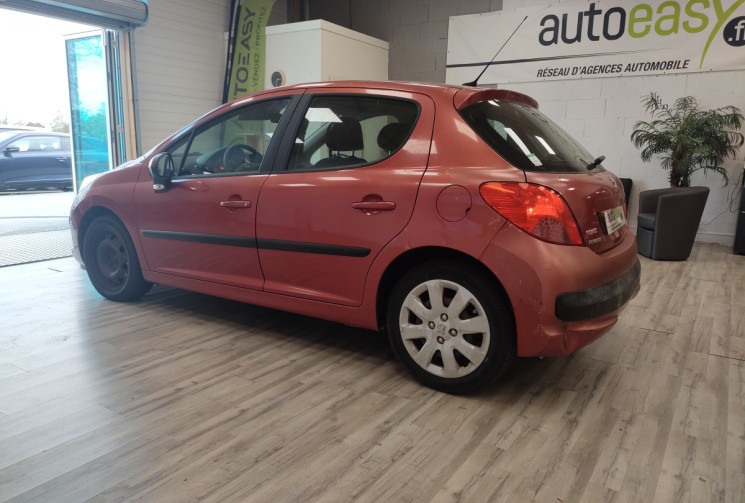 Peugeot 207 1.6 VTI 16v 120ch Executive 5p