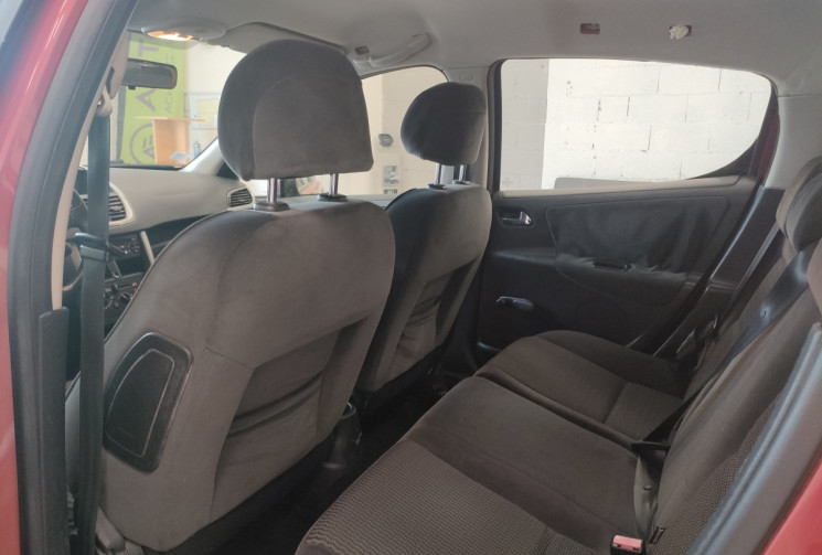 Peugeot 207 1.6 VTI 16v 120ch Executive 5p