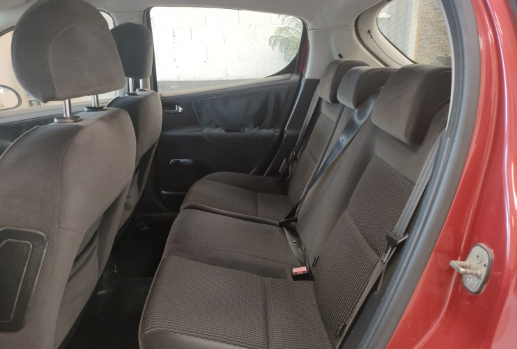 Peugeot 207 1.6 VTI 16v 120ch Executive 5p