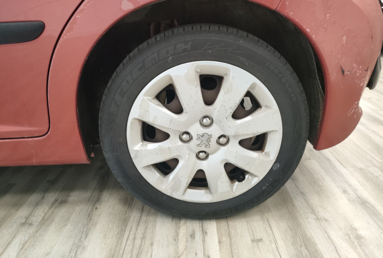 Peugeot 207 1.6 VTI 16v 120ch Executive 5p