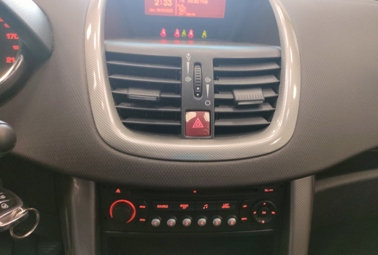 Peugeot 207 1.6 VTI 16v 120ch Executive 5p