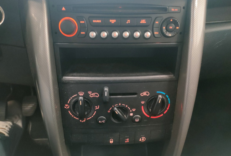 Peugeot 207 1.6 VTI 16v 120ch Executive 5p