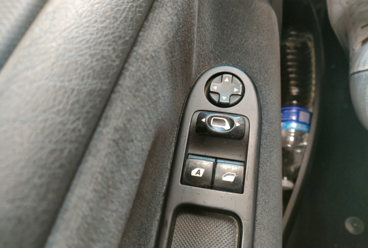 Peugeot 207 1.6 VTI 16v 120ch Executive 5p