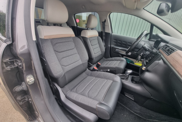 Citroën C3 1.2 SHINE 110 EAT6 - ENTRETIEN COMPLET CITROEN