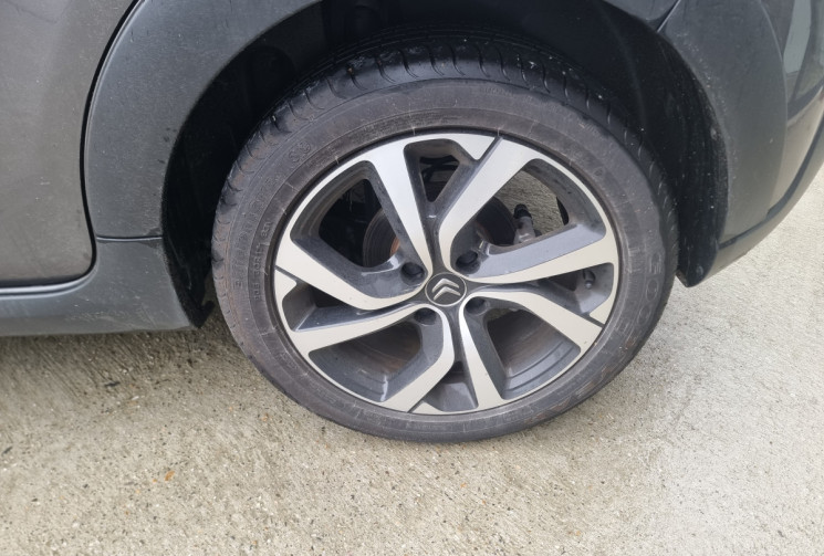 Citroën C3 1.2 PURETECH 110 SHINE EAT6 - ENTRETIEN COMPLET CITROEN